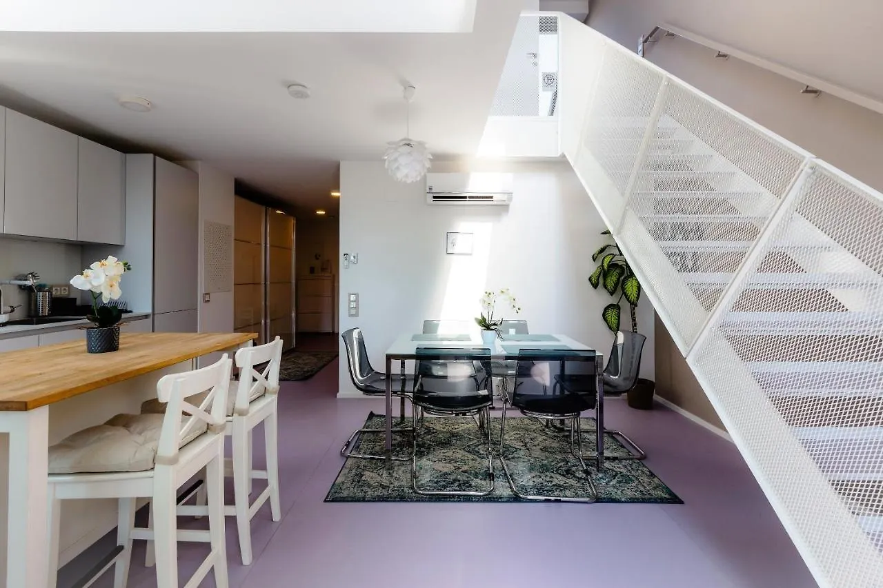Julius 6 - Duplex Apartment 5 Mins To City Center Vienna 0*,  Austria