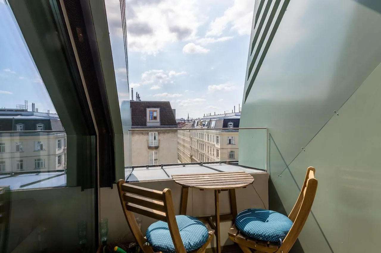 Julius 6 - Duplex Apartment 5 Mins To City Center Vienna